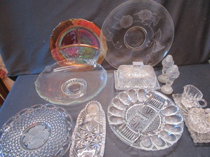 lot 283 image: Egg plate, relish, Carnival glass p...