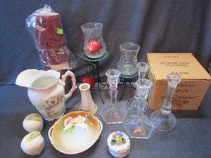 lot 286 image: Hurricane lamp shades & 2 lamps, tw...