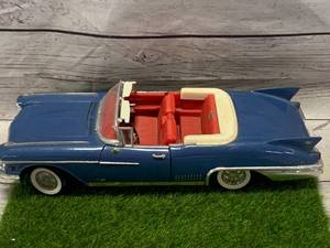 lot 39 image: 1958 Cadillac El Dorado Seville