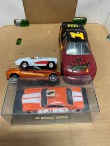 lot 50 image: Lot of Four Miscellaneous Vehicles