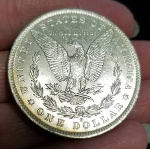 lot 07 image: 1883-O MORGAN SILVER DOLLAR UNC