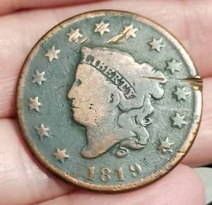 lot 11 image: 1819 US CORONET HEAD LARGE CENT OBVERSE RIM DAMAGE