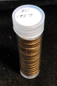 lot 22 image: BU ROLL OF 1957 US WHEAT CENTS (50 COINS)