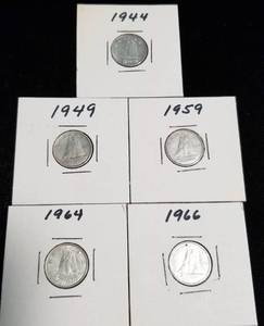 lot 23 image: 5 SILVER CANADA DIMES AS PICTURED