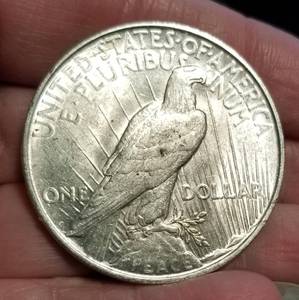 lot 41 image: 1922-D PEACE SILVER DOLLAR AU