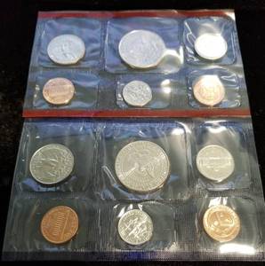 lot 37-A image: 1992 US P-D MINT SET 12 COINS IN ORIGINAL PACKAGING