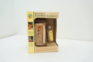Garden lantern