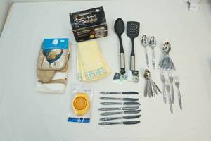 Kitchen utensils, misc.