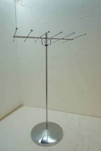 Metal hanging rack