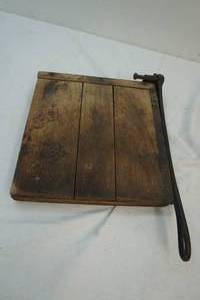 Vintage papercutter