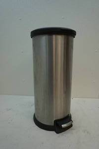 Trash can