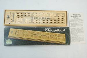 Cribbage board vintage