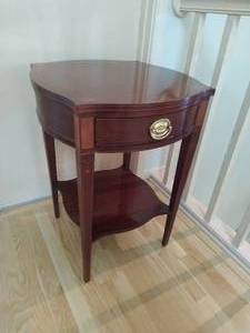 lot 38 image: Baker End table