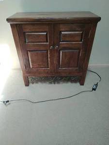 lot 77 image: ConsoleCabinet