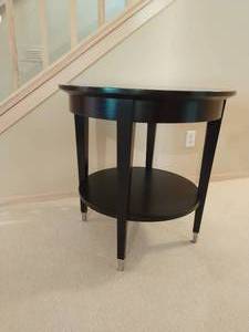 lot 101 image: Round End table