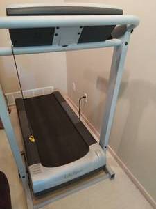lot 104 image: Lifespan Treadmill