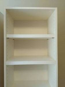 lot 108 image: White Shelf