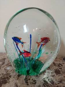 lot 12 image: Signed Murano Glass Fish Dcor