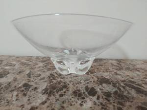 lot 15 image: Steuben Crystal Footed Bowl