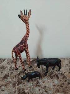 lot 61 image: Wood Animal Figurines
