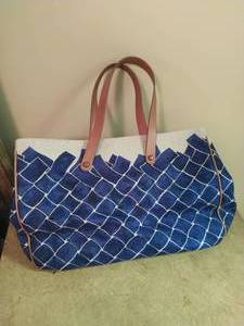 lot 195 image: Bottega Veneta Hand Bag