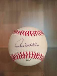 lot 302 image: Autographed Paul Molitor Baseball