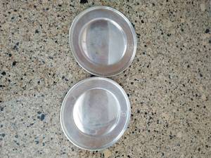 lot 356 image: Two Sterling Silver Plates