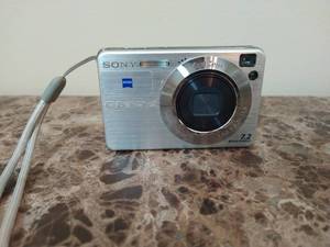 lot 229 image: Sony Cyber-Shot Digital Camera