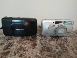 lot 231 image: Two Cameras