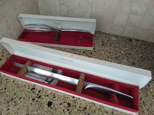 lot 236 image: Gerber Legendary Blade Trident and Snickersnee