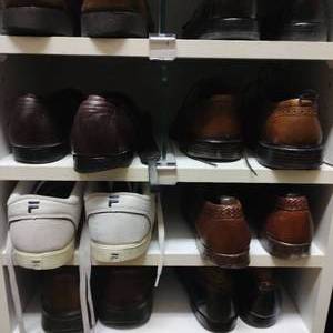lot 250 image: Collection of Mens and Womens Shoes
