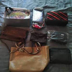 lot 252 image: Collection of Purses and Travel Bags