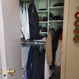 lot 261 image: Contents of Hallway Closet