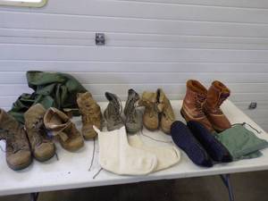 lot 9 image: Boots including Winter Sorel Dominator Boots