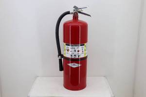 lot 9 image: 22 Tall Fire Extinguisher