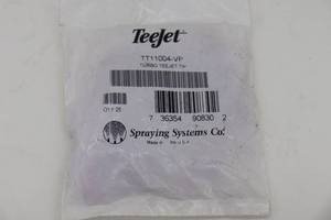 lot 17 image: (25) TeeJet TT11004-VP Tips