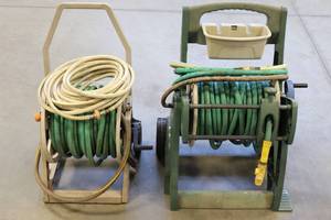 lot 29 image: (2) Hose Reels & Hoses