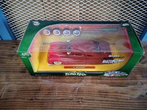 lot 4 image: Jada Road Rats 124 - 51 Mercury Die Cast Collection