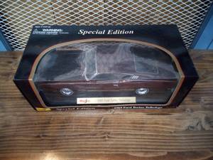 lot 13 image: Maisto Special Edition 118 - 1969 Ford Torino Talladega - Die Cast Collectable