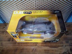 lot 14 image: Jada Dub City 124 - 1940 Pontiac - Die Cast Model