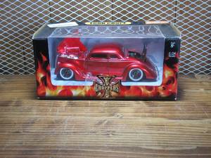 lot 32 image: West Coast Chopper - Ford Coupe - 124 Scale - Die Cast Collectable