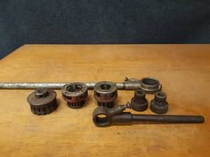 lot 1863 image: Toledo & RIDGID Pipe Tap Handles and Dies