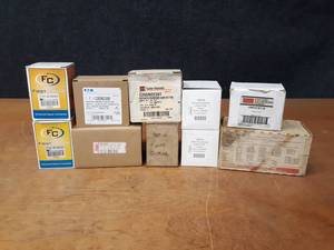 lot 1873 image: Lot of (10) HVAC Definite Purpose Contactors - Eaton, Lennox, Cutler Hammer and More