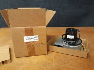 lot 1883 image: NEW FASCO Induced Draft Blower Part No. 20J89 or 70218983