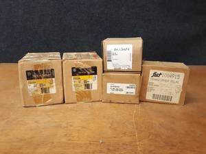 lot 1902 image: Lot of (5) HVAC Transformers - GE 9T58L0084