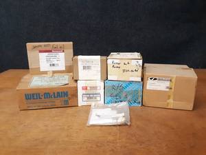 lot 1907 image: Lot of Assorted HVAC Parts - Ignitors and More
