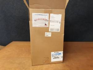 lot 1953 image: Case of (2) Air Filters - 20 x 25 x 6 - MERV 8