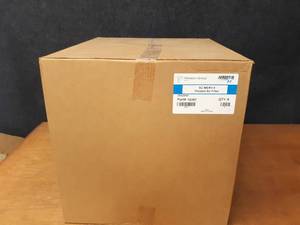 lot 1951 image: Sealed Case of (6) Air Filters - 20 x 20 x 4 - MERV 8