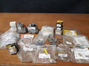 lot 1970 image: Large Lot of Furnace Parts - Lennox, White-Rodgers, Robertshaw
