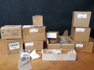 lot 1985 image: Lot of Assorted HVAC Parts - Lennox and More